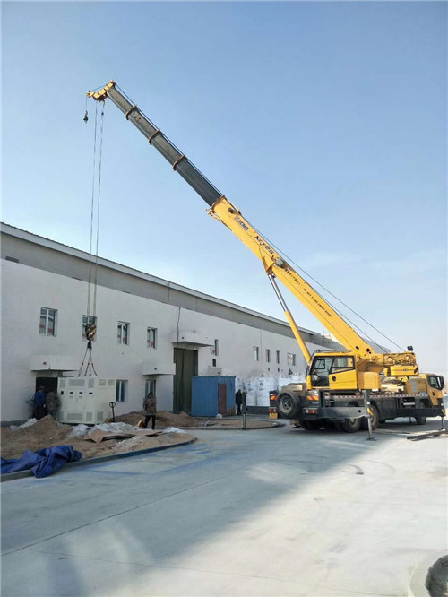 大关县“超载就喊停”—— 吊车的 “重量保镖” 技术